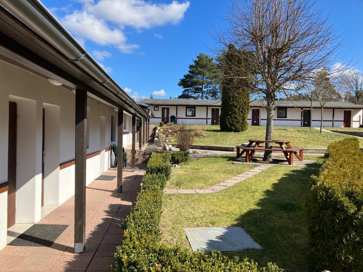 Raj Sportovni A Rekreacni Resort Branzez Kněžmost Extérieur photo