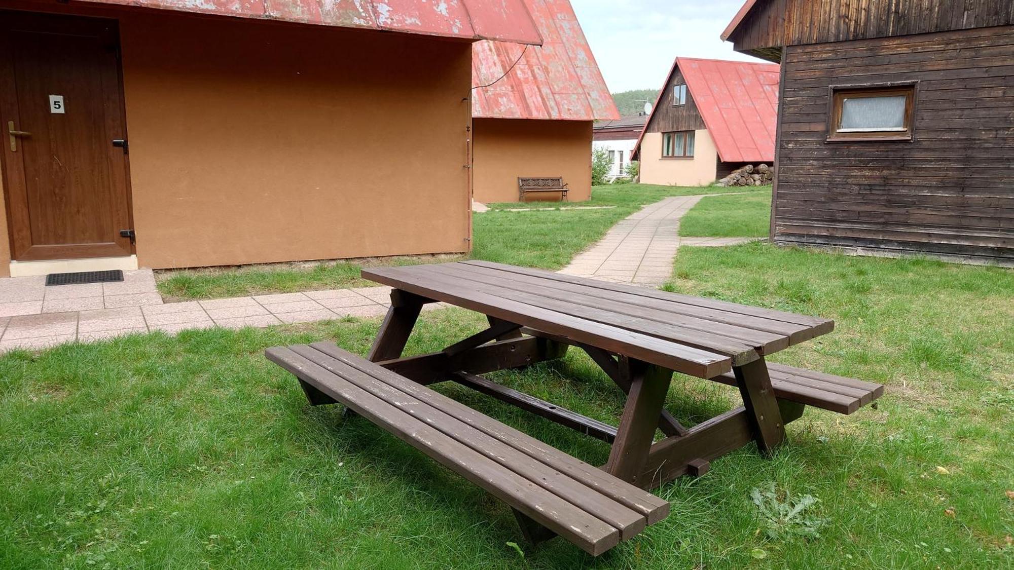 Raj Sportovni A Rekreacni Resort Branzez Kněžmost Extérieur photo